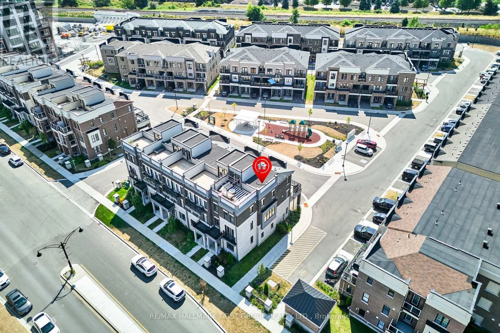 1 CLARINGTON BOULEVARD