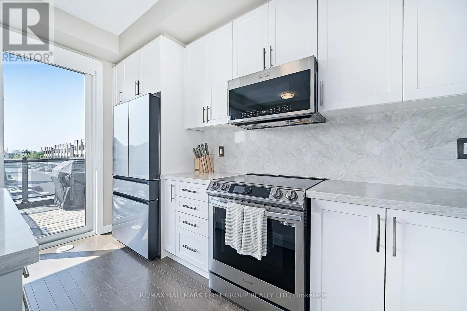 1 CLARINGTON BOULEVARD