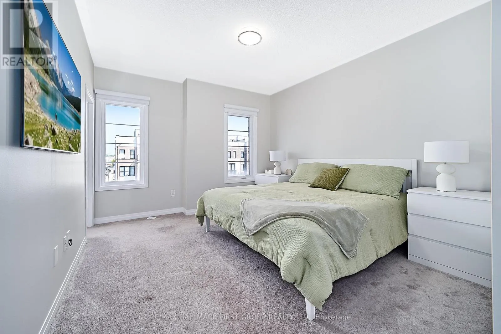 1 CLARINGTON BOULEVARD