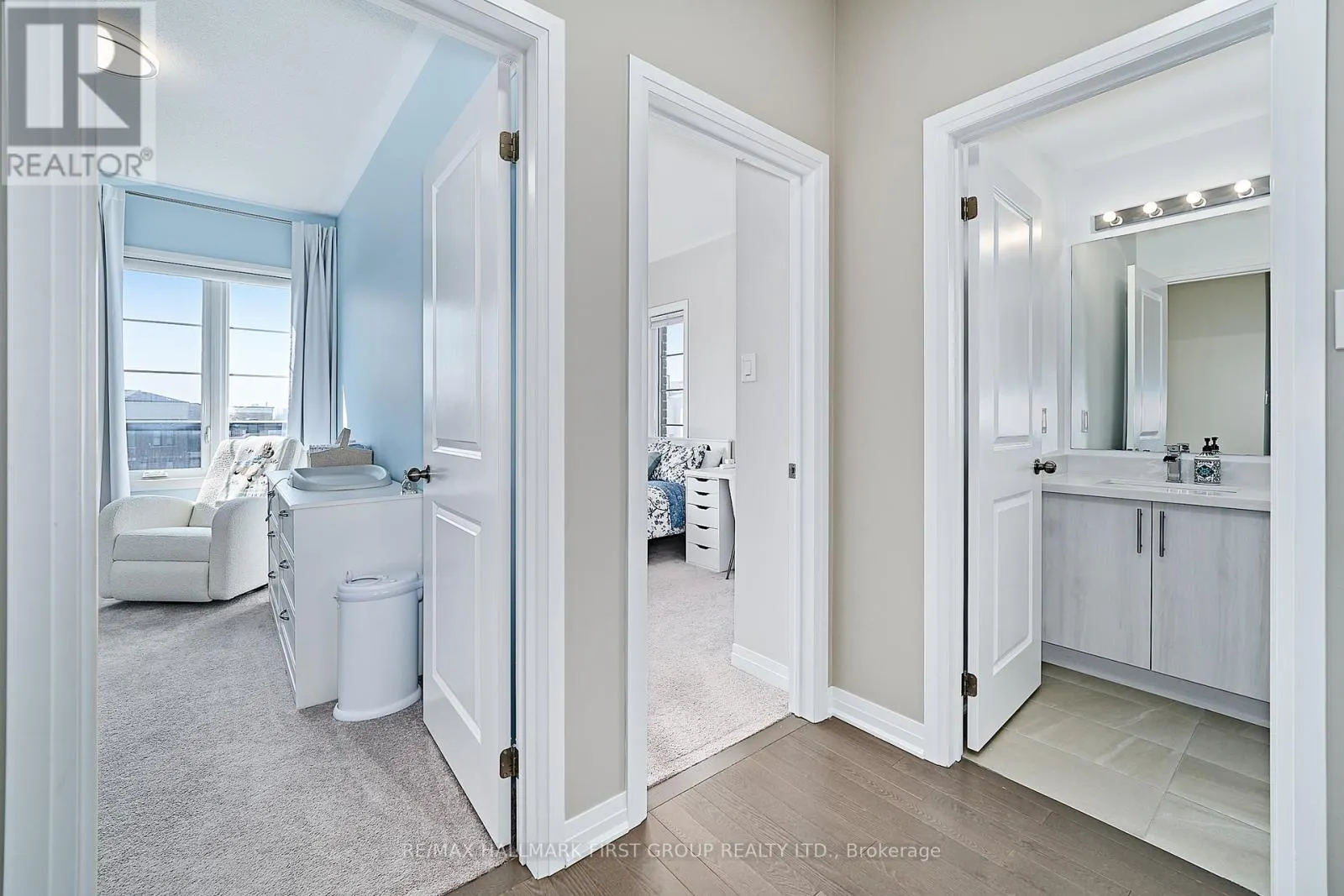 1 CLARINGTON BOULEVARD