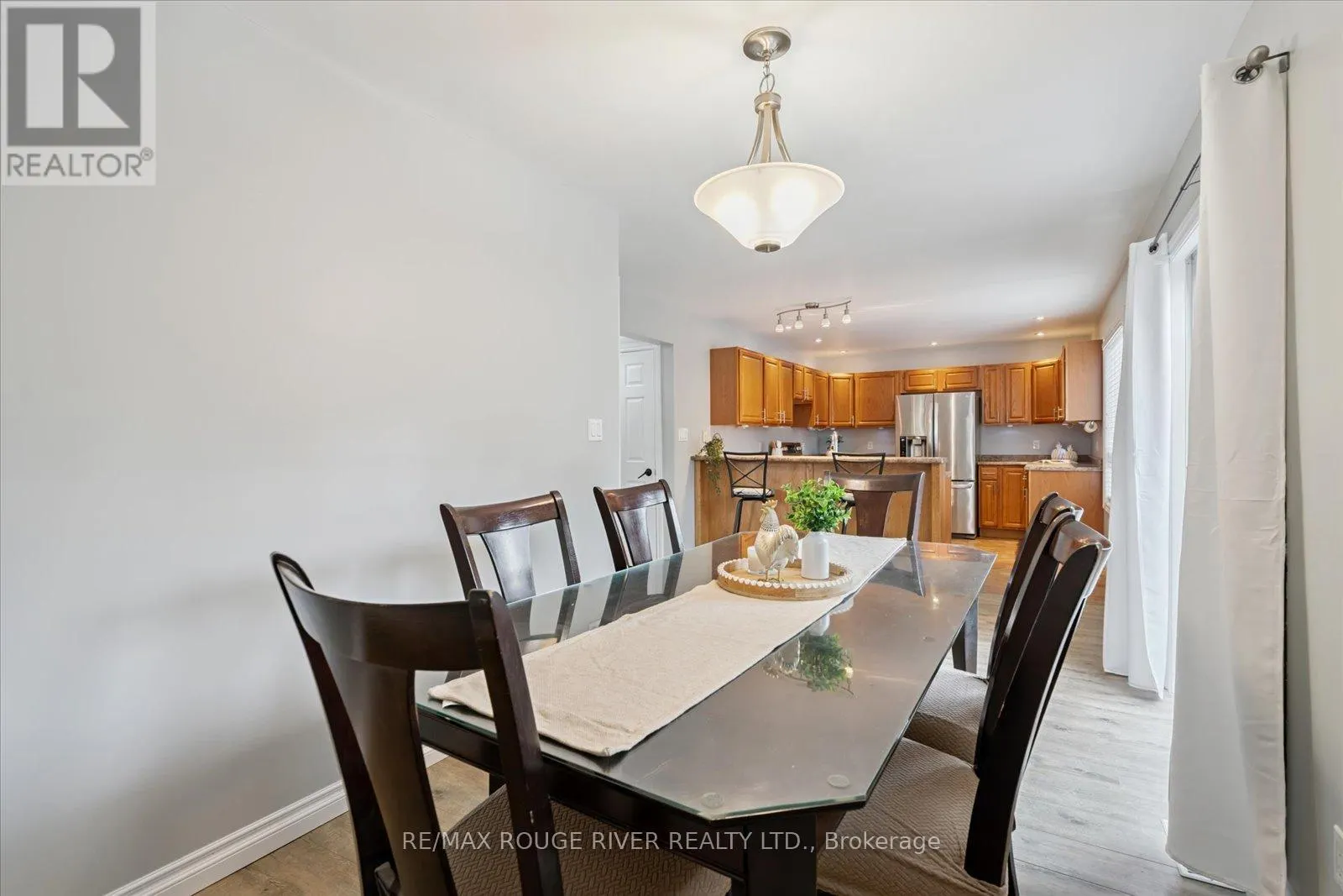 53 ERIC CLARKE DRIVE