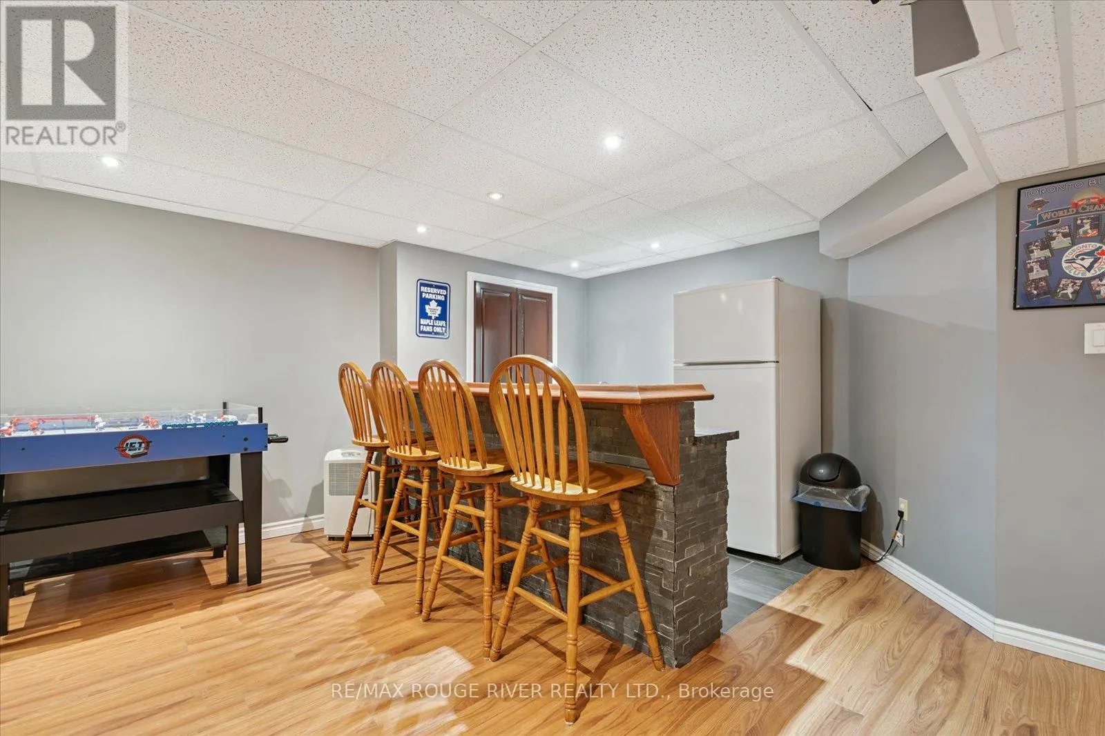 53 ERIC CLARKE DRIVE