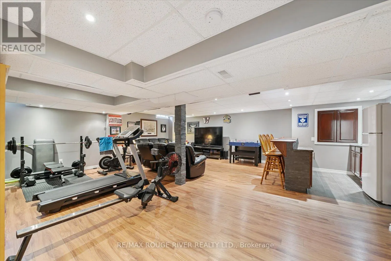 53 ERIC CLARKE DRIVE