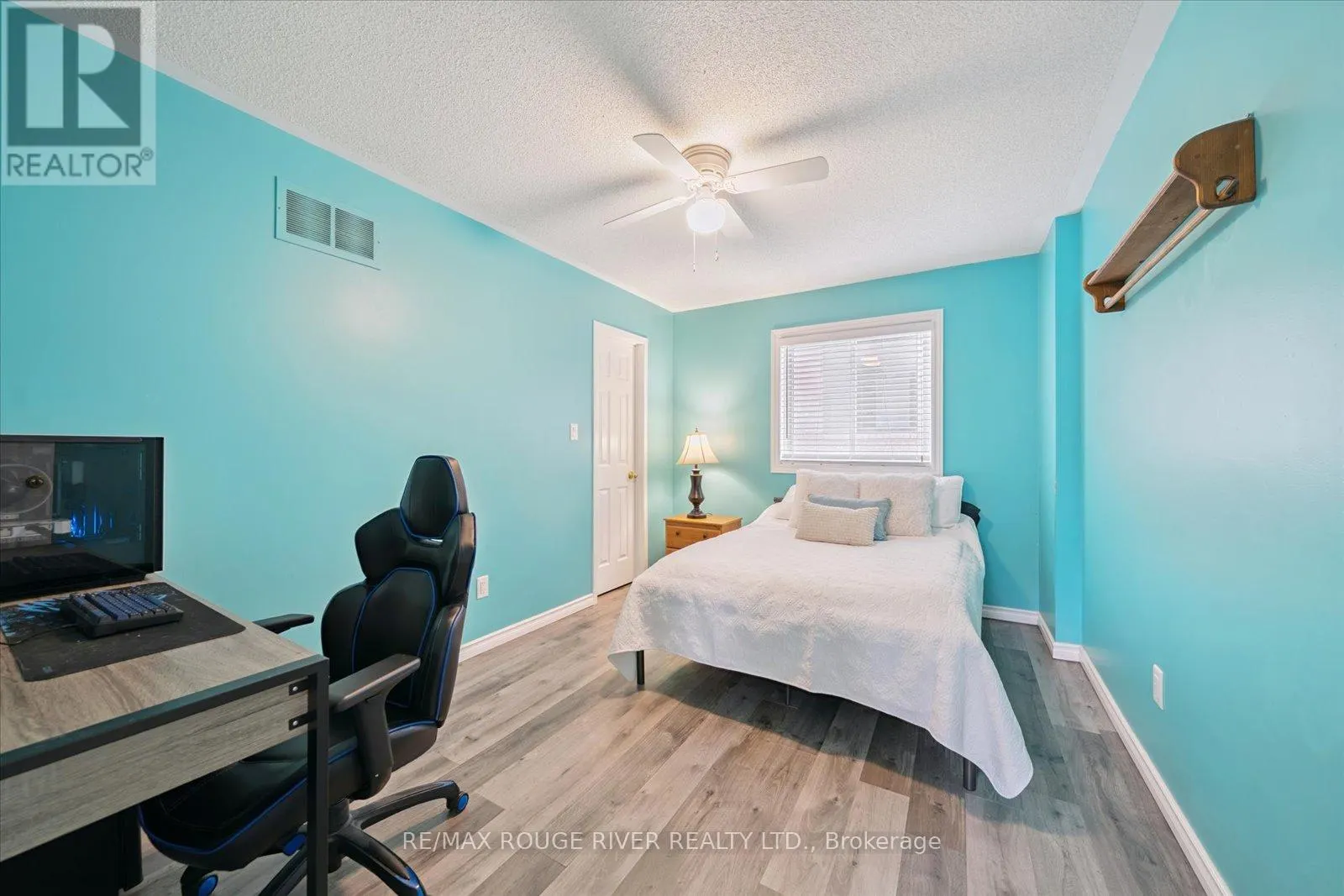 53 ERIC CLARKE DRIVE