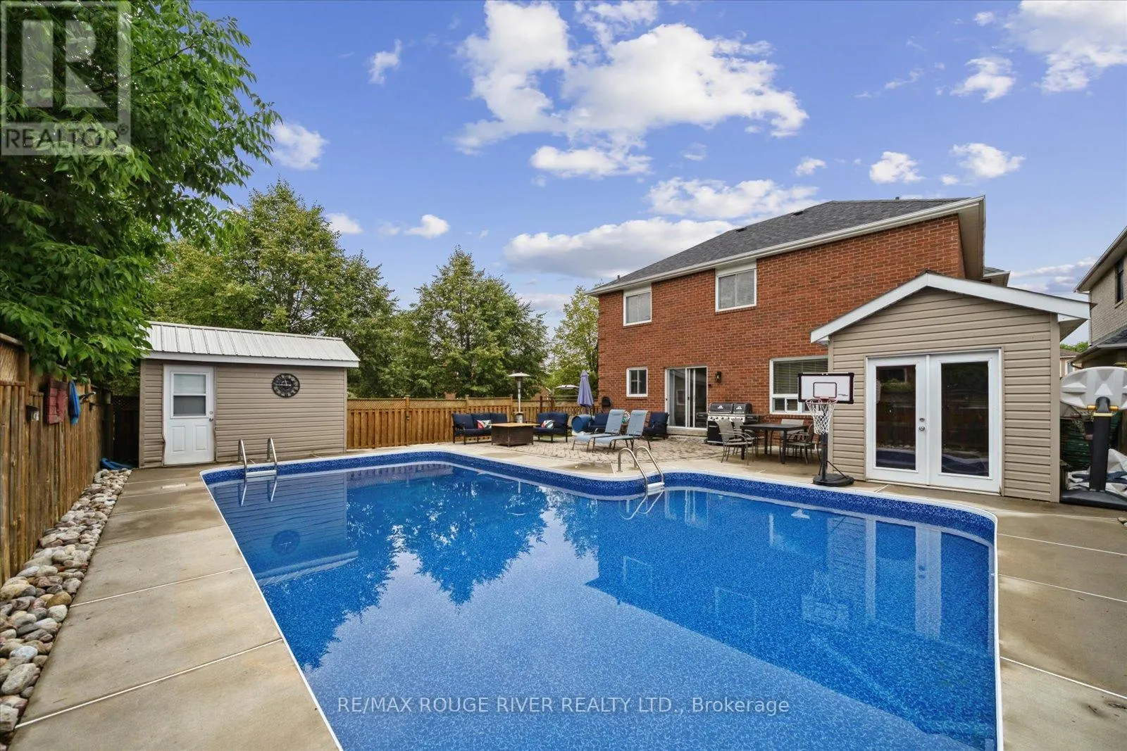 53 ERIC CLARKE DRIVE