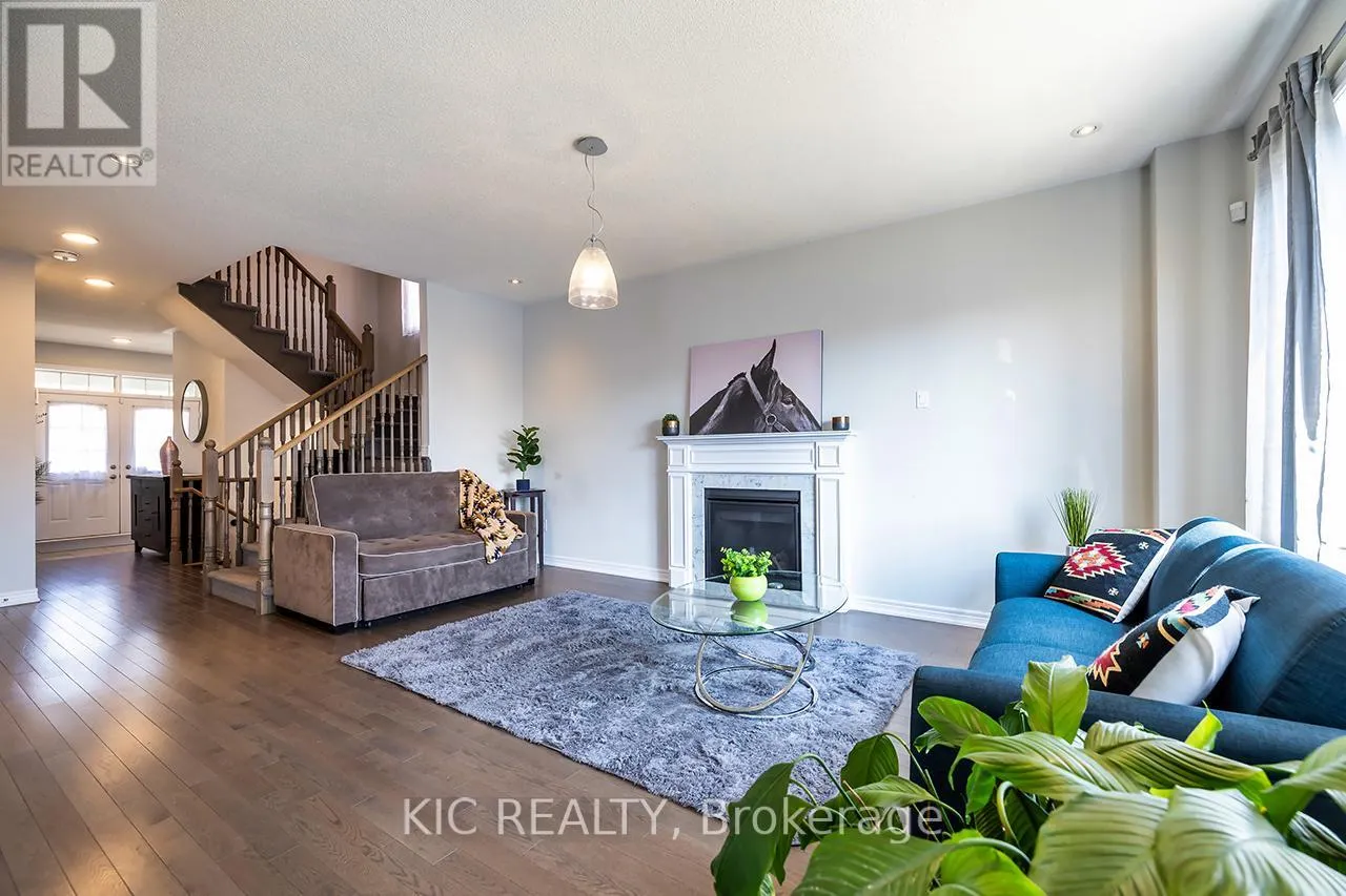 135 WOOLACOTT LANE