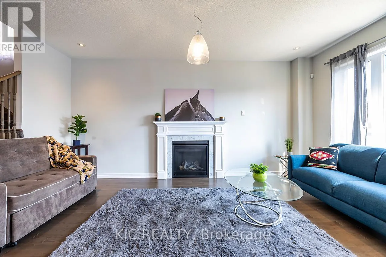 135 WOOLACOTT LANE