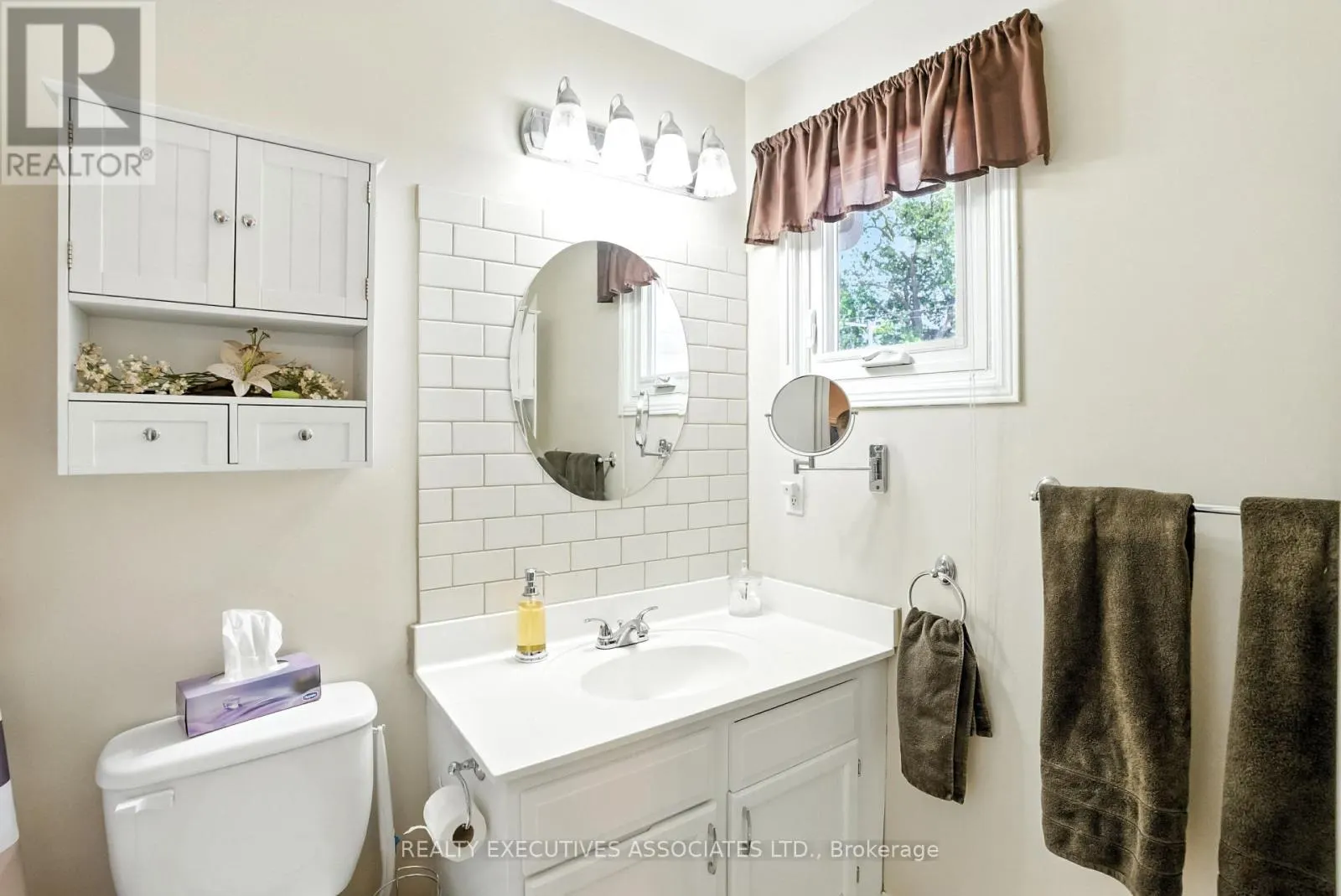 77B QUEEN STREET