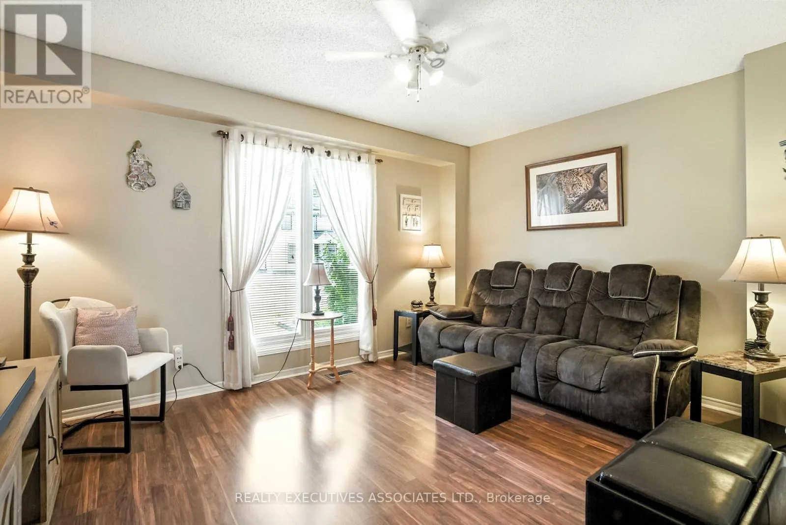 77B QUEEN STREET