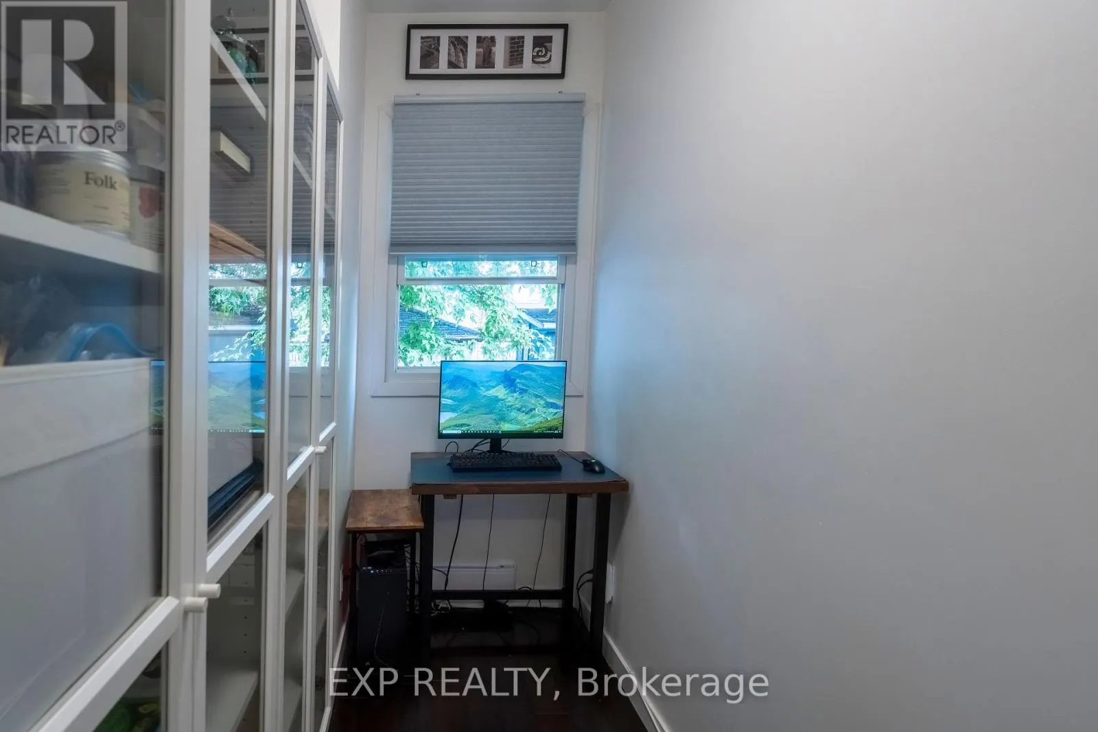 819 CRAVEN ROAD