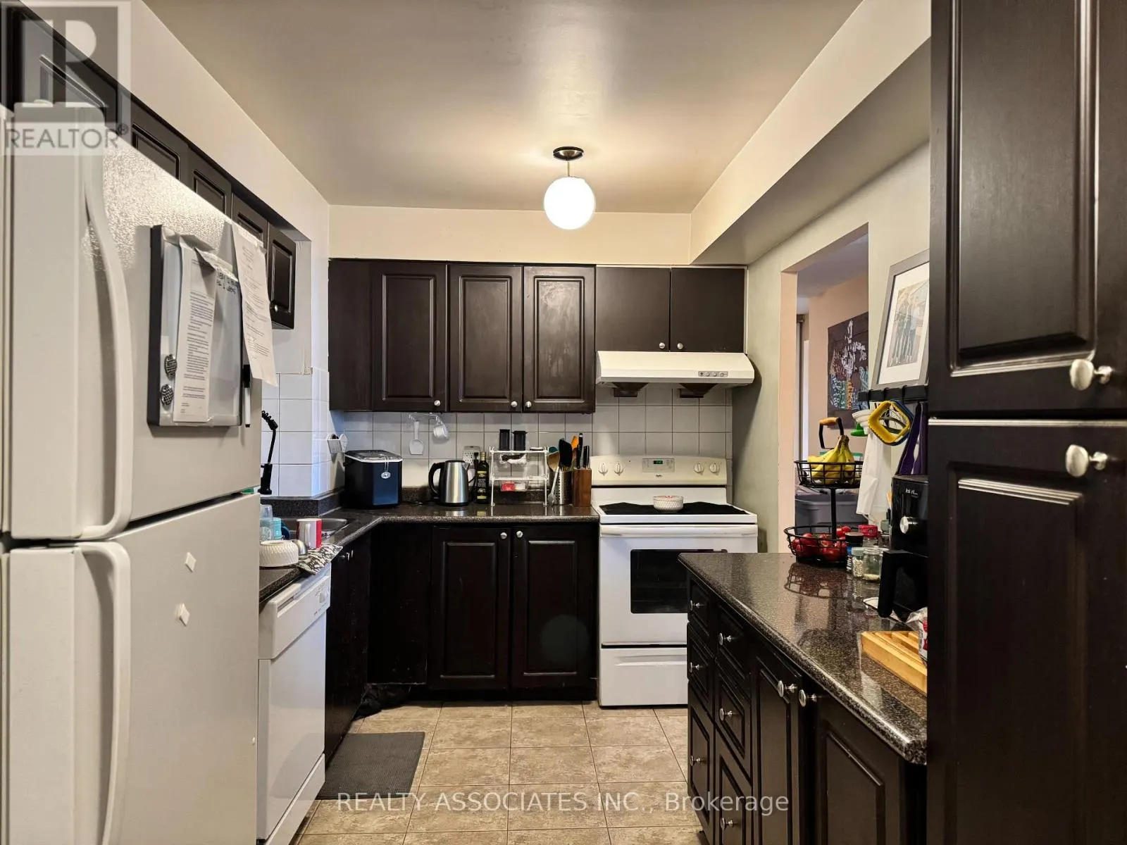 304 - 1 REIDMOUNT AVENUE