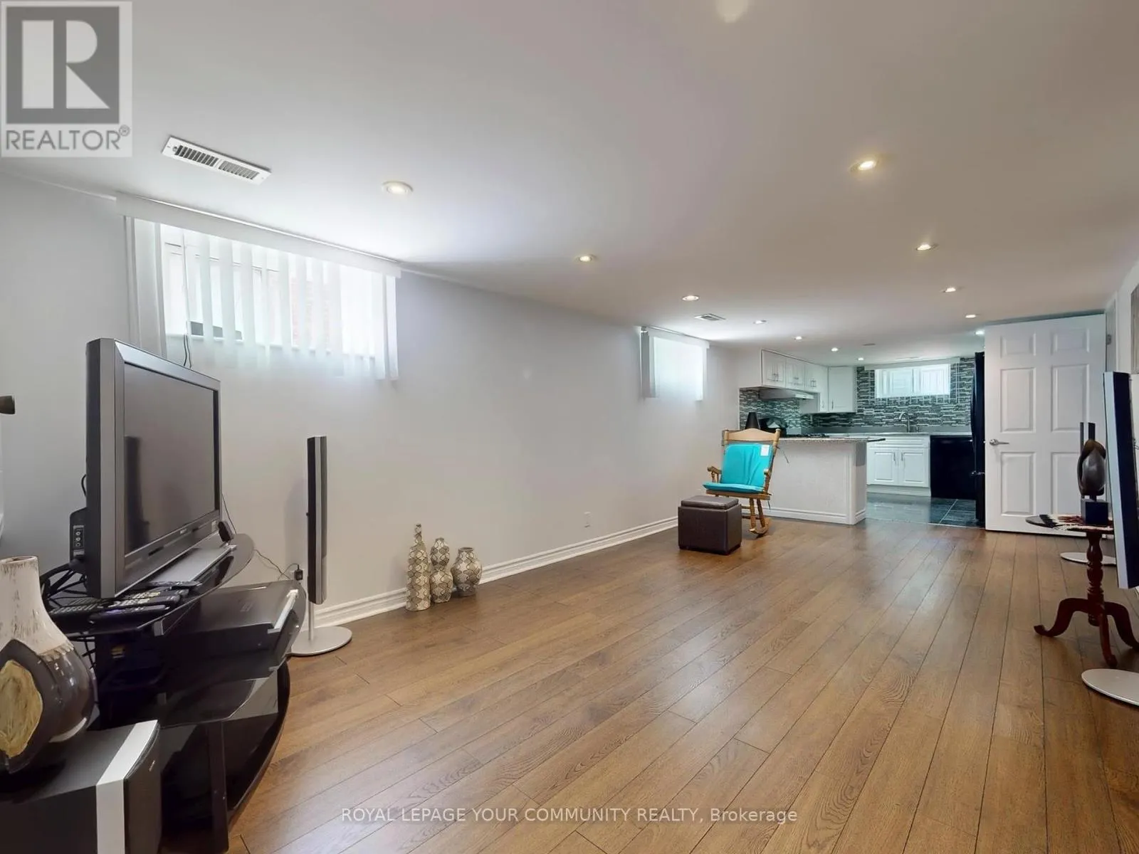 34 DROXFORD AVENUE