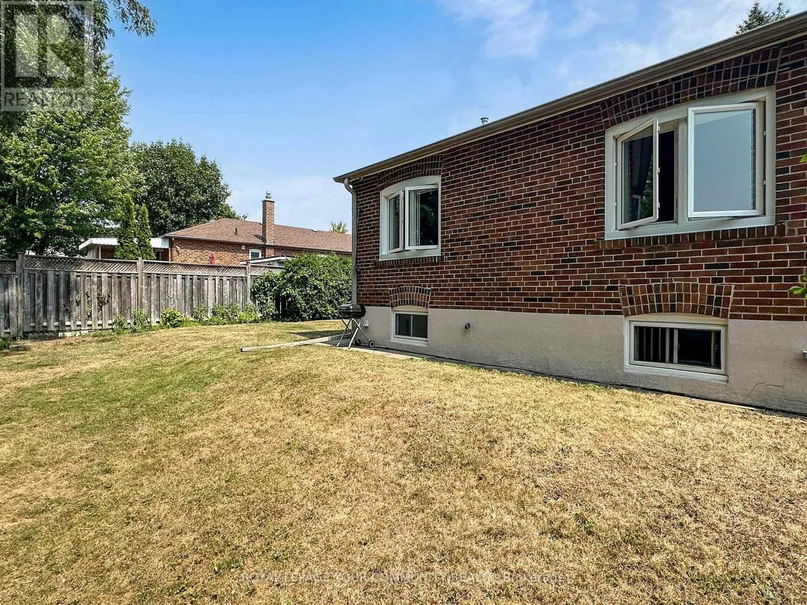 34 DROXFORD AVENUE
