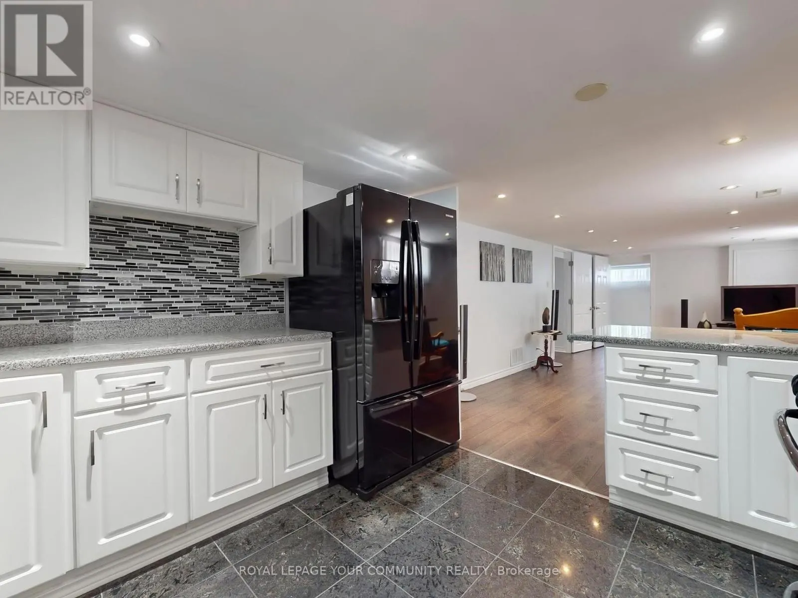 34 DROXFORD AVENUE