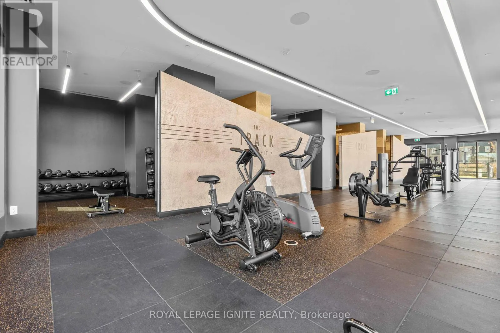 2311 - 2550 SIMCOE STREET N