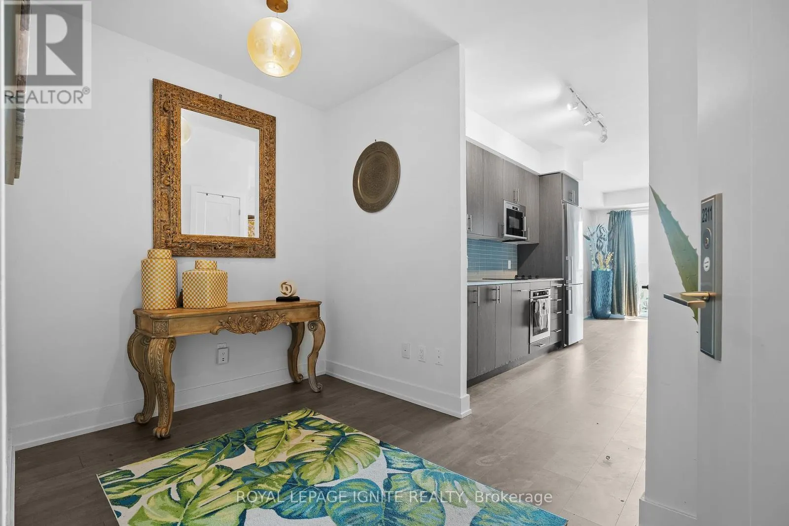 2311 - 2550 SIMCOE STREET N