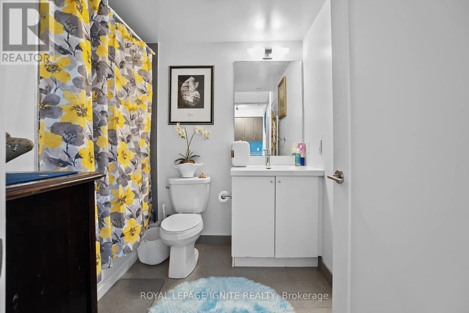 2311 - 2550 SIMCOE STREET N
