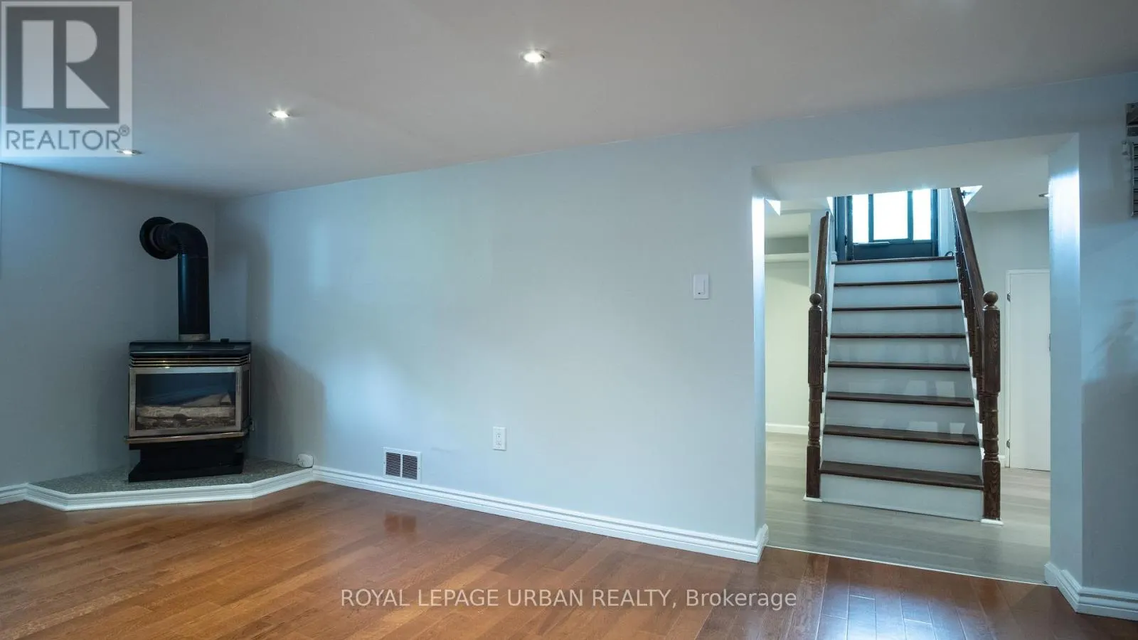 3 KARNWOOD DRIVE