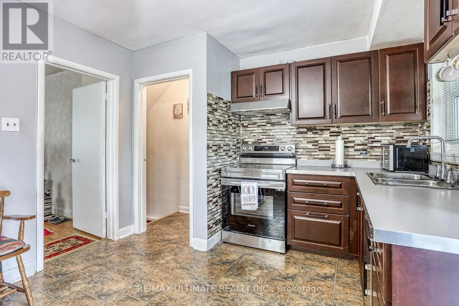 49 ASHWICK DRIVE
