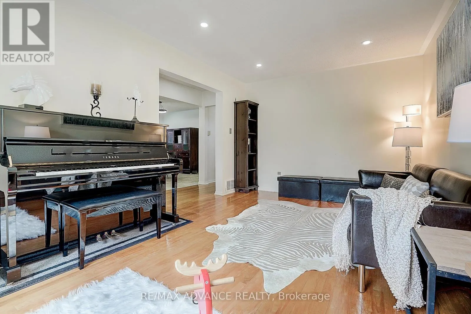 86 PLACENTIA BOULEVARD