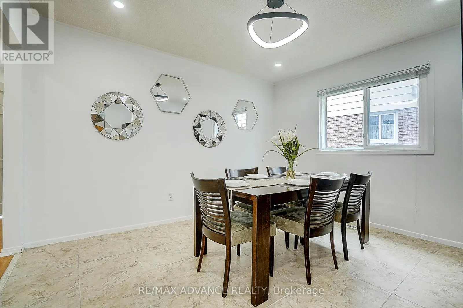 86 PLACENTIA BOULEVARD