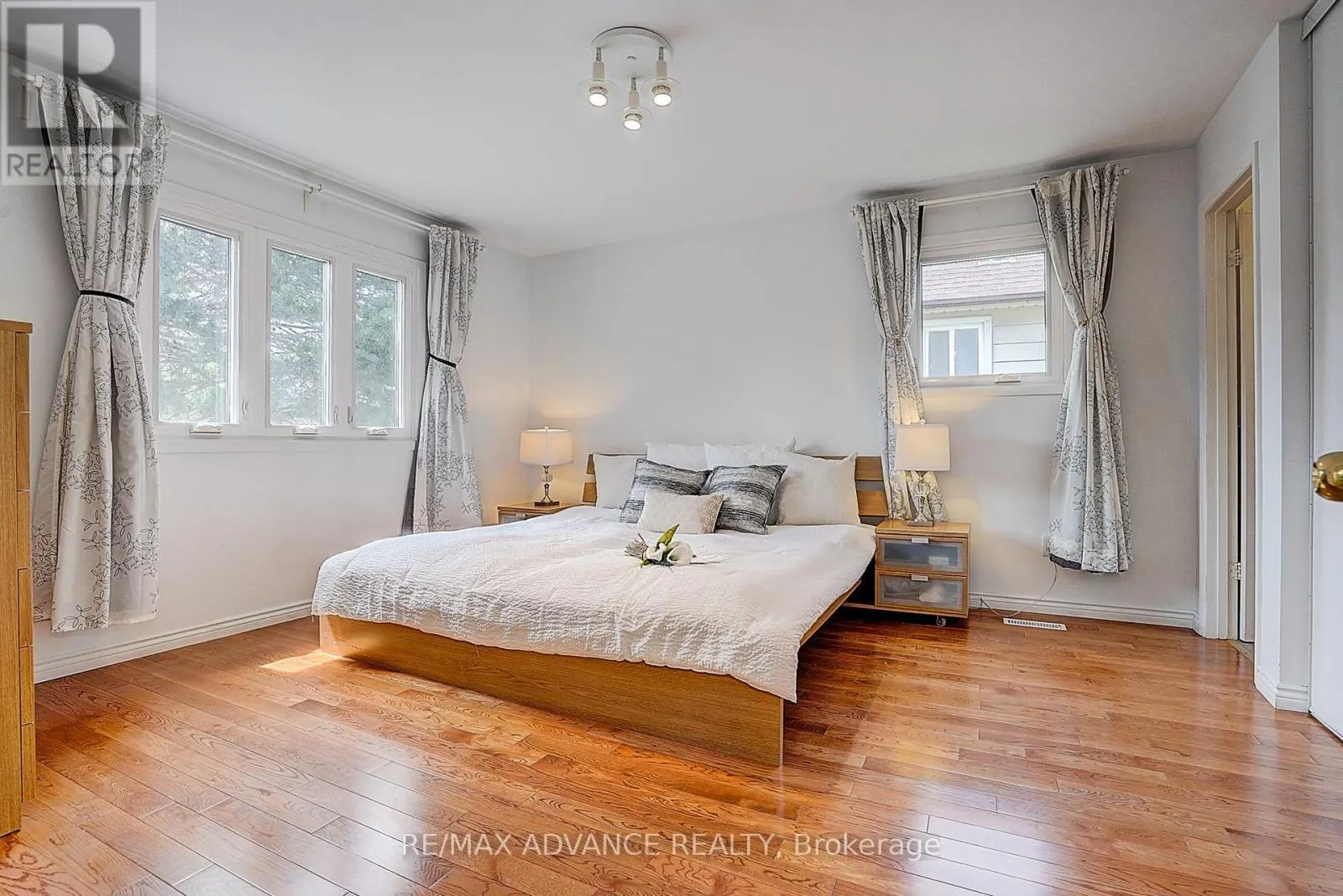 86 PLACENTIA BOULEVARD