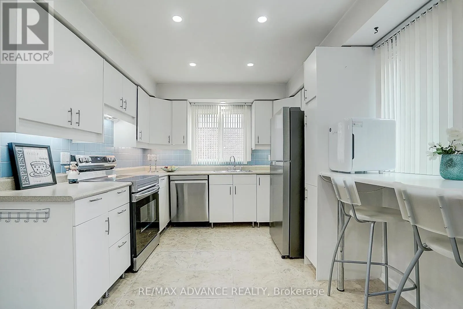 86 PLACENTIA BOULEVARD