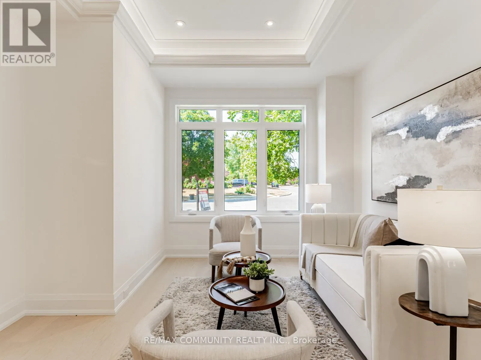 43 SUGARBUSH SQUARE