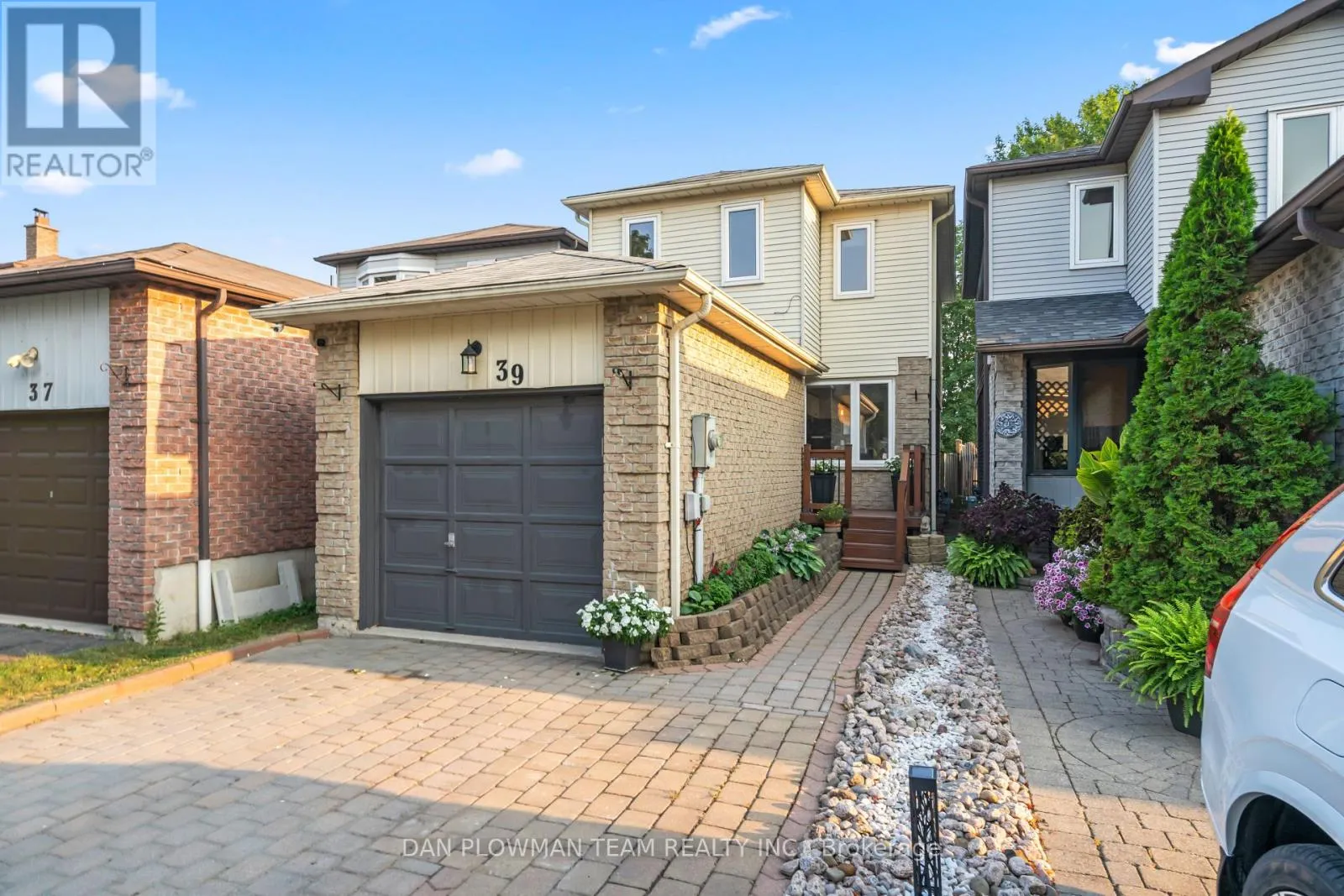 39 DORVIS DRIVE