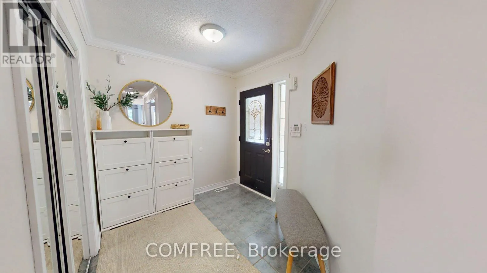 27 MARKWOOD CRESCENT