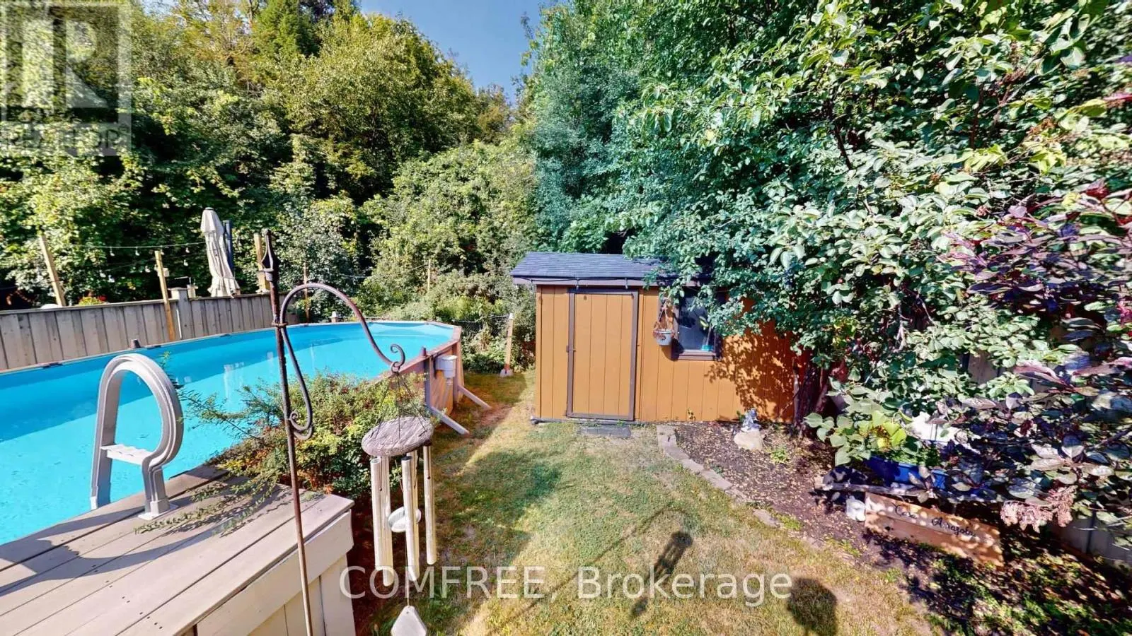 27 MARKWOOD CRESCENT