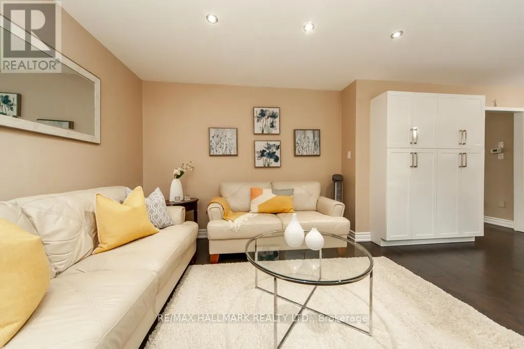 73 ARMITAGE CRESCENT
