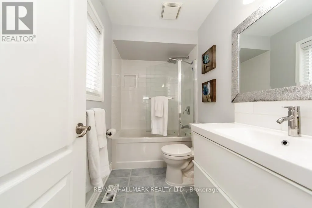 73 ARMITAGE CRESCENT