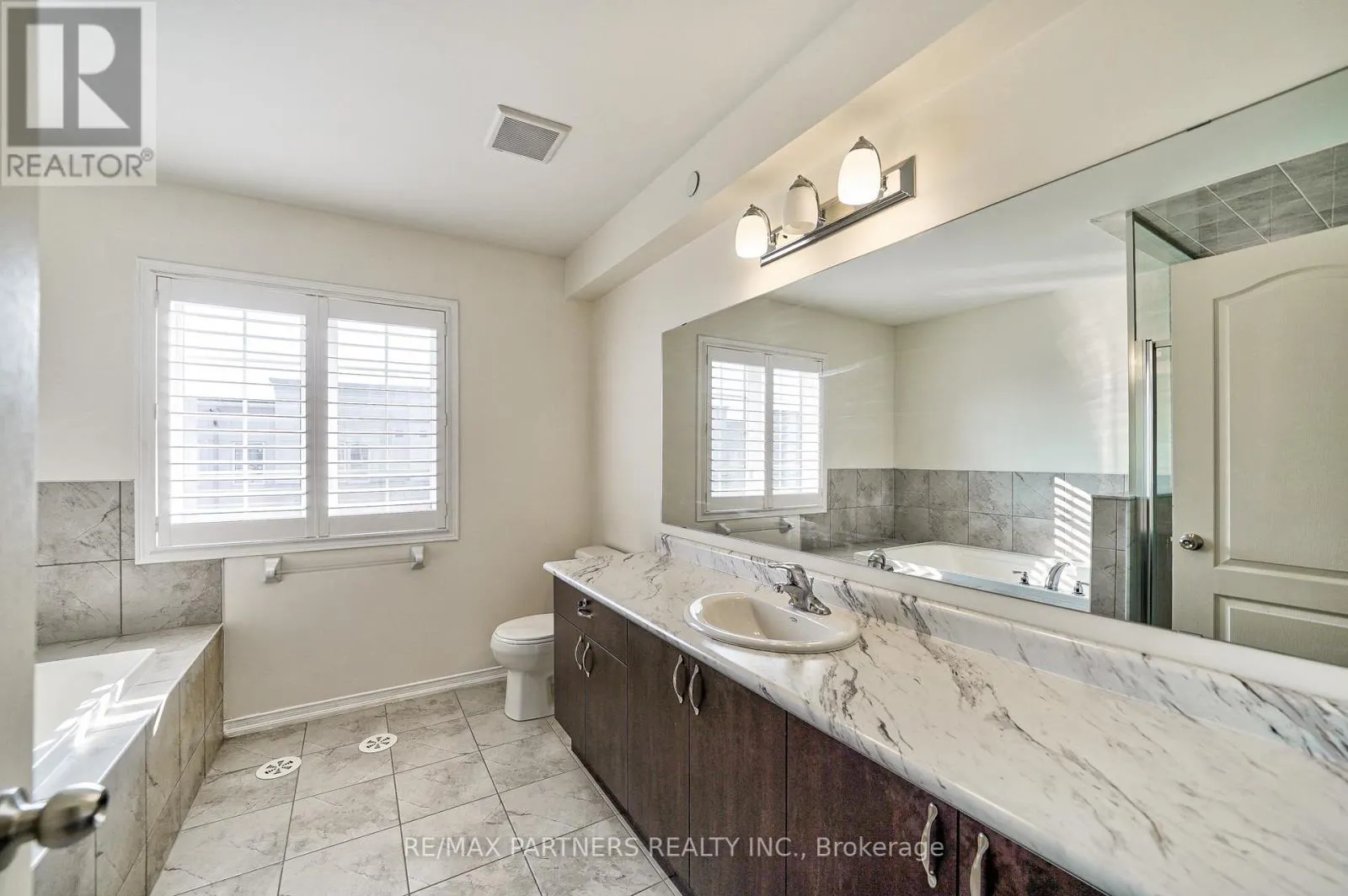 2615 EAGLESHAM PATH