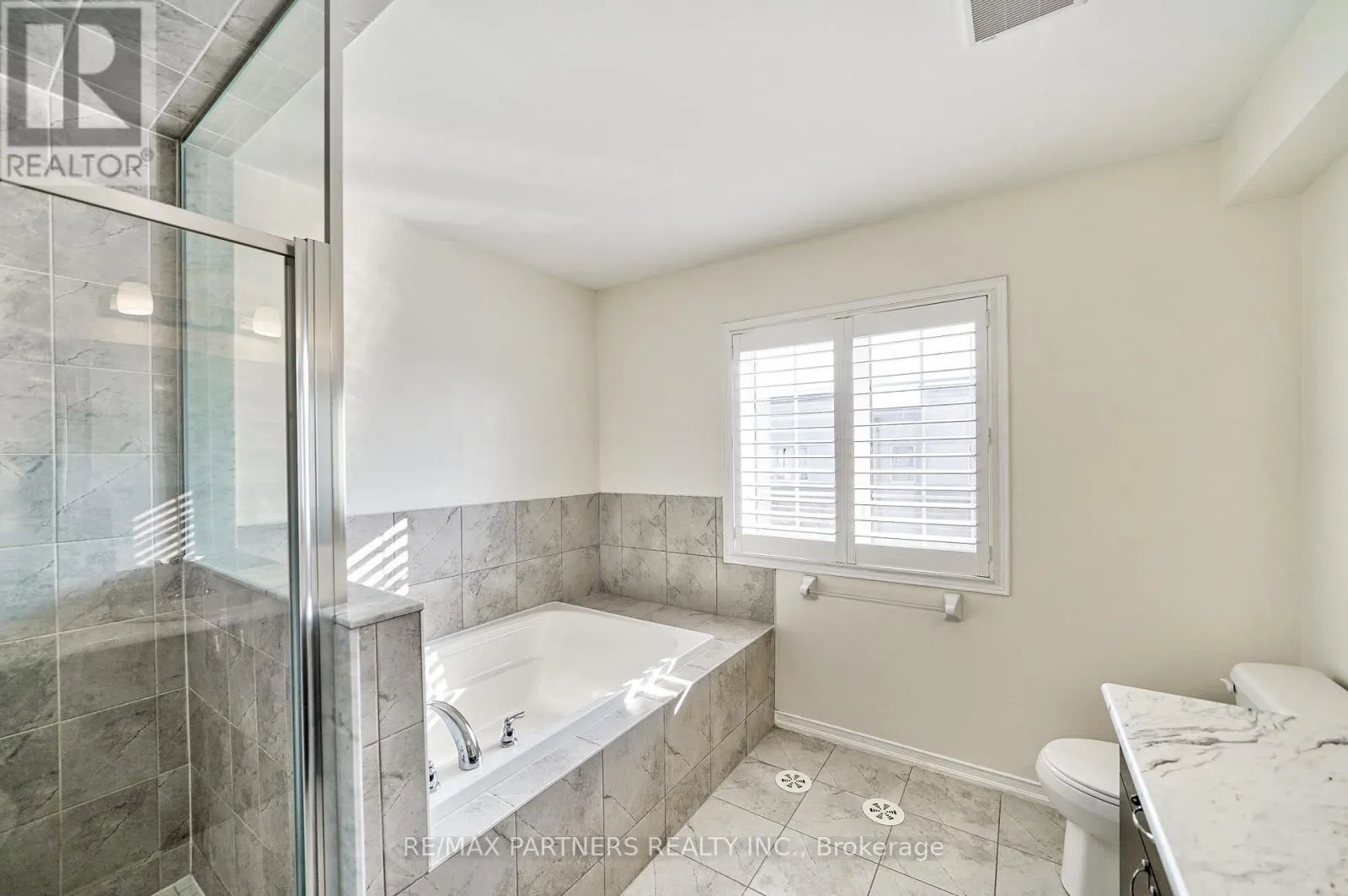 2615 EAGLESHAM PATH