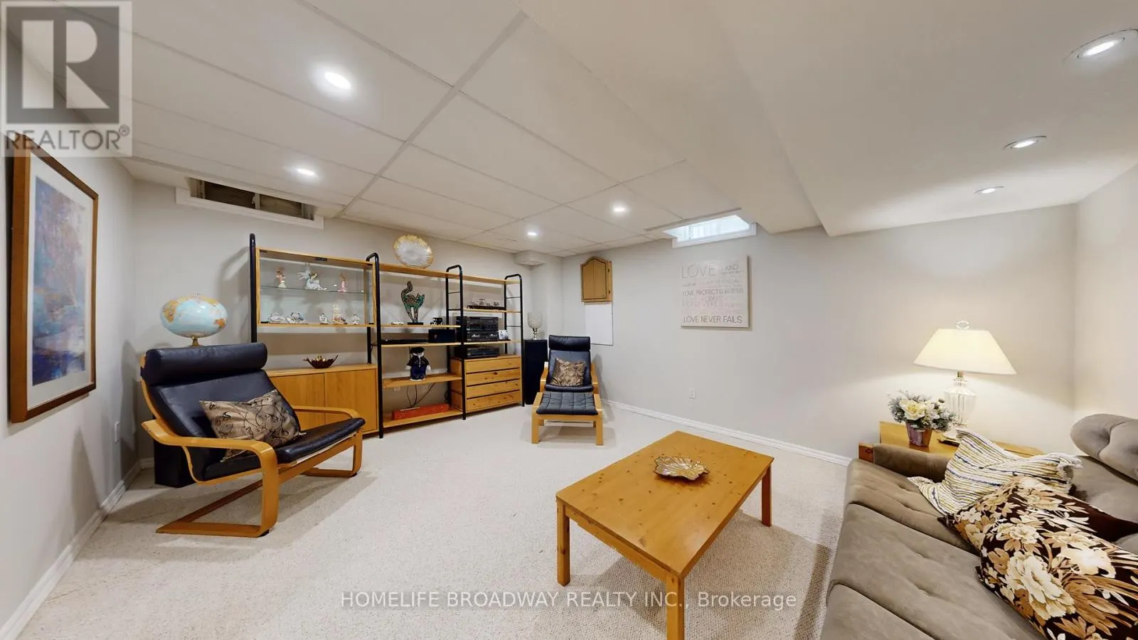 25 MULLORD AVENUE