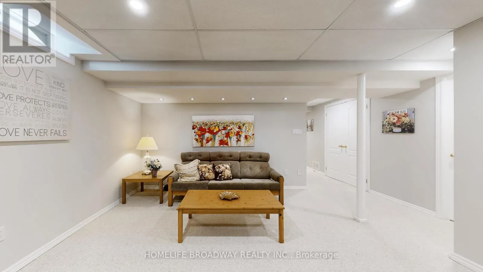 25 MULLORD AVENUE
