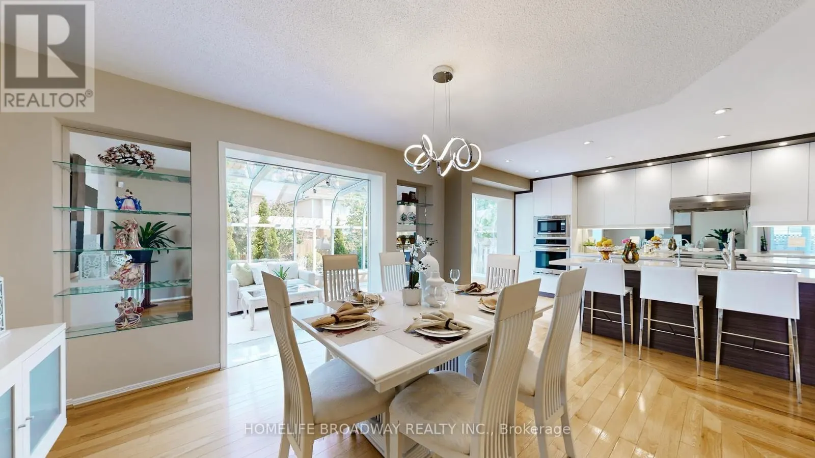 25 MULLORD AVENUE