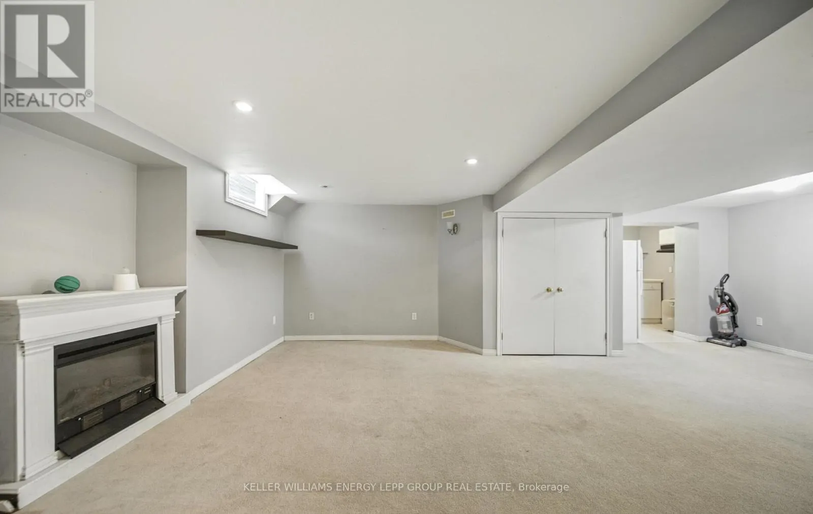 49 WORFOLK PLACE