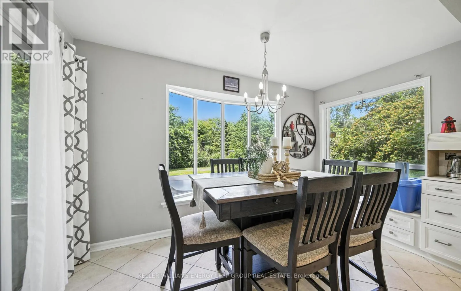49 WORFOLK PLACE