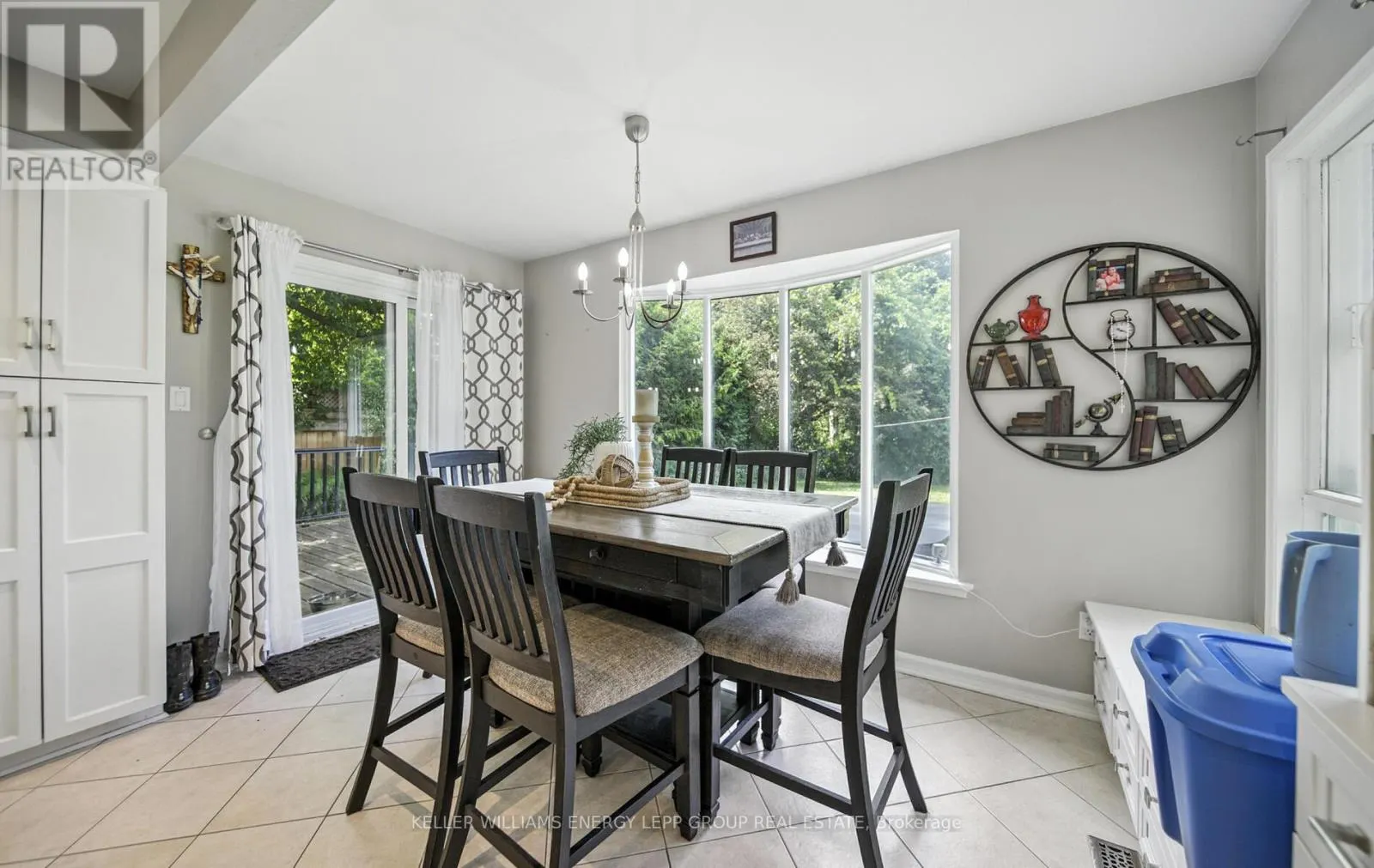 49 WORFOLK PLACE