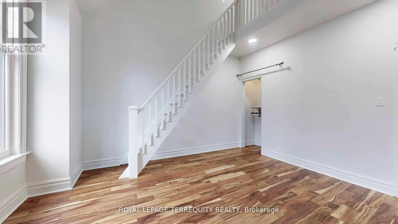 211 PAPE AVENUE