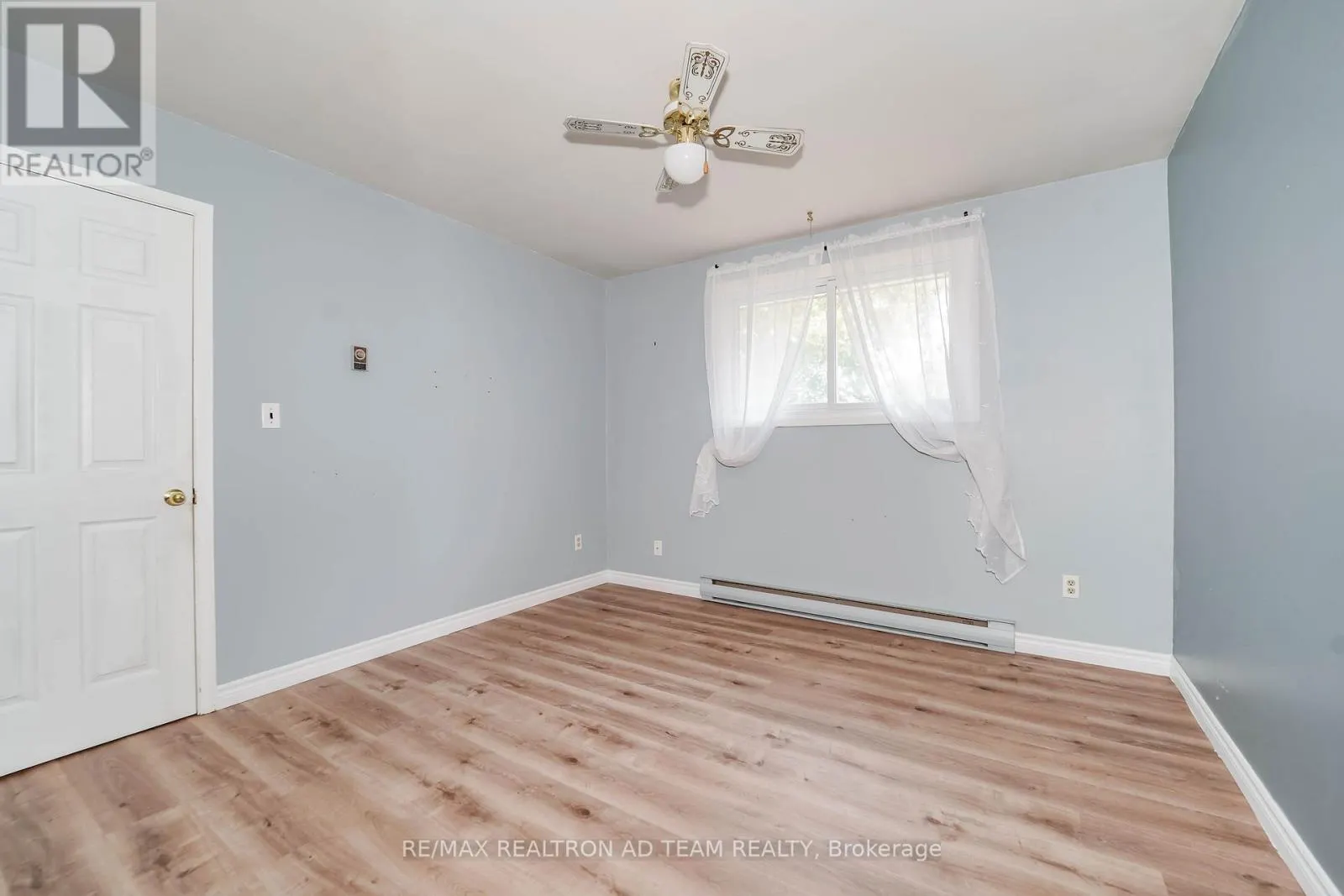 20 LITTLE AVENUE