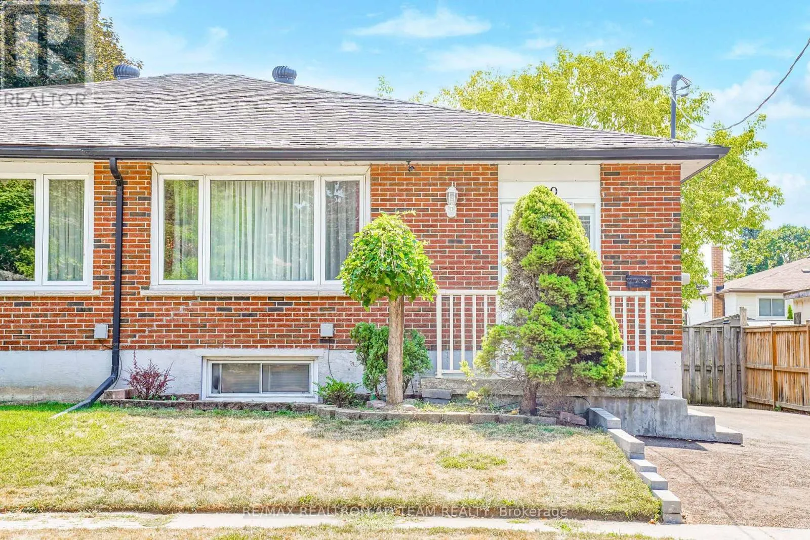 20 LITTLE AVENUE