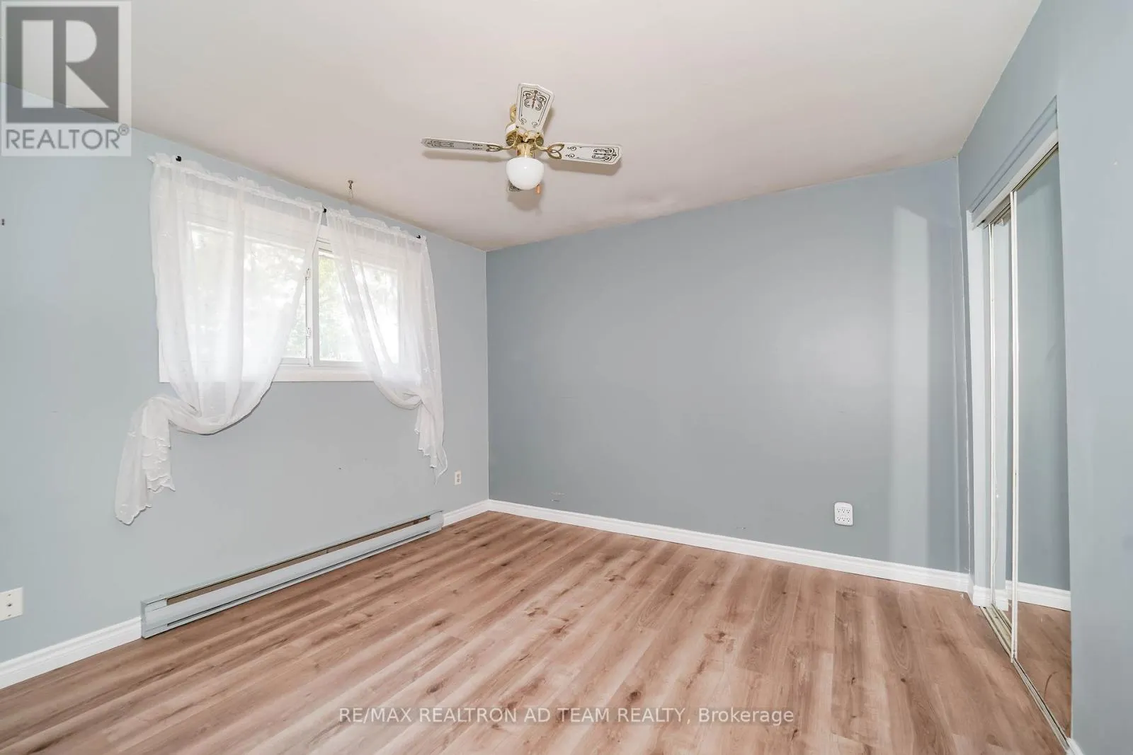 20 LITTLE AVENUE