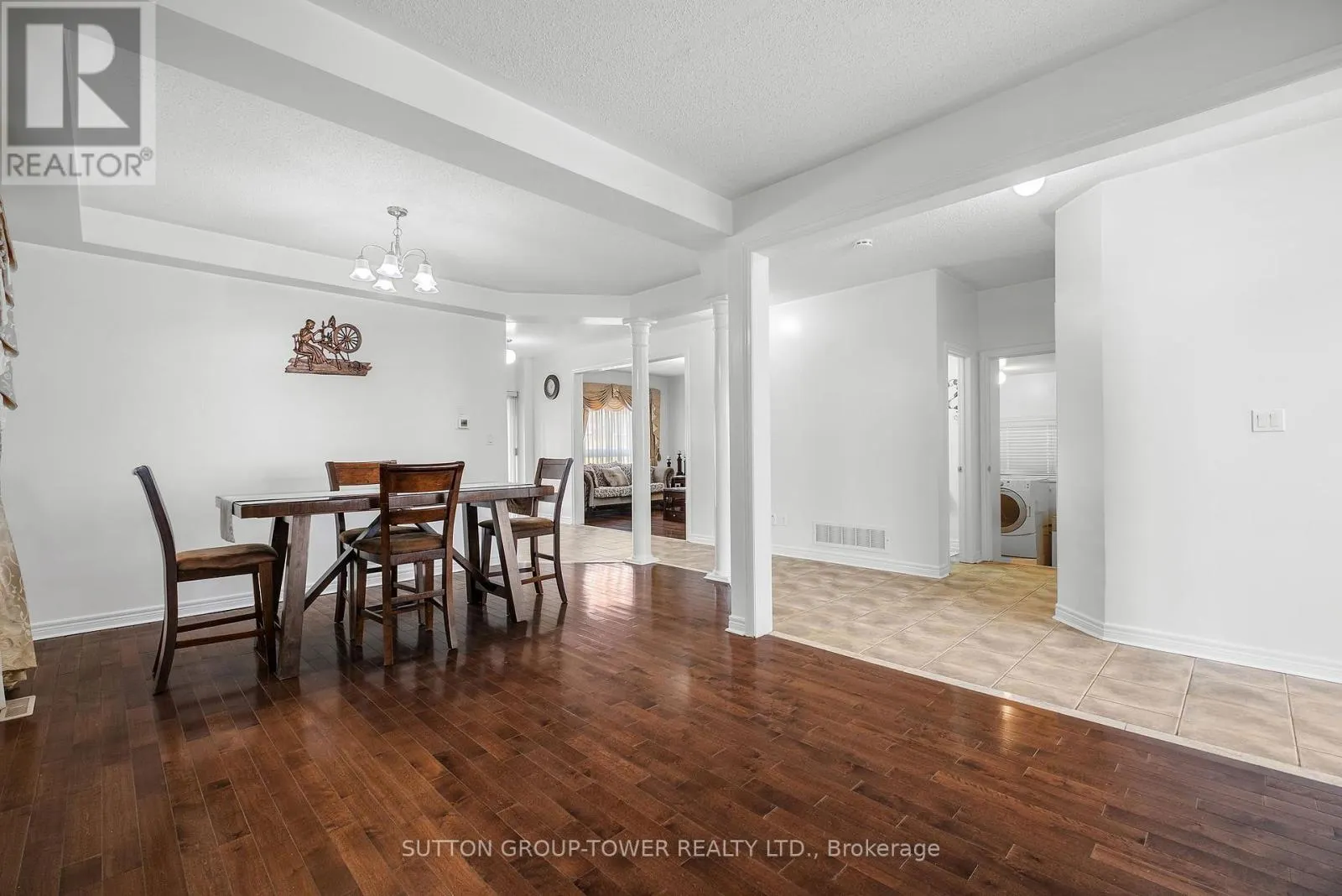 14 ROSSWELL DRIVE