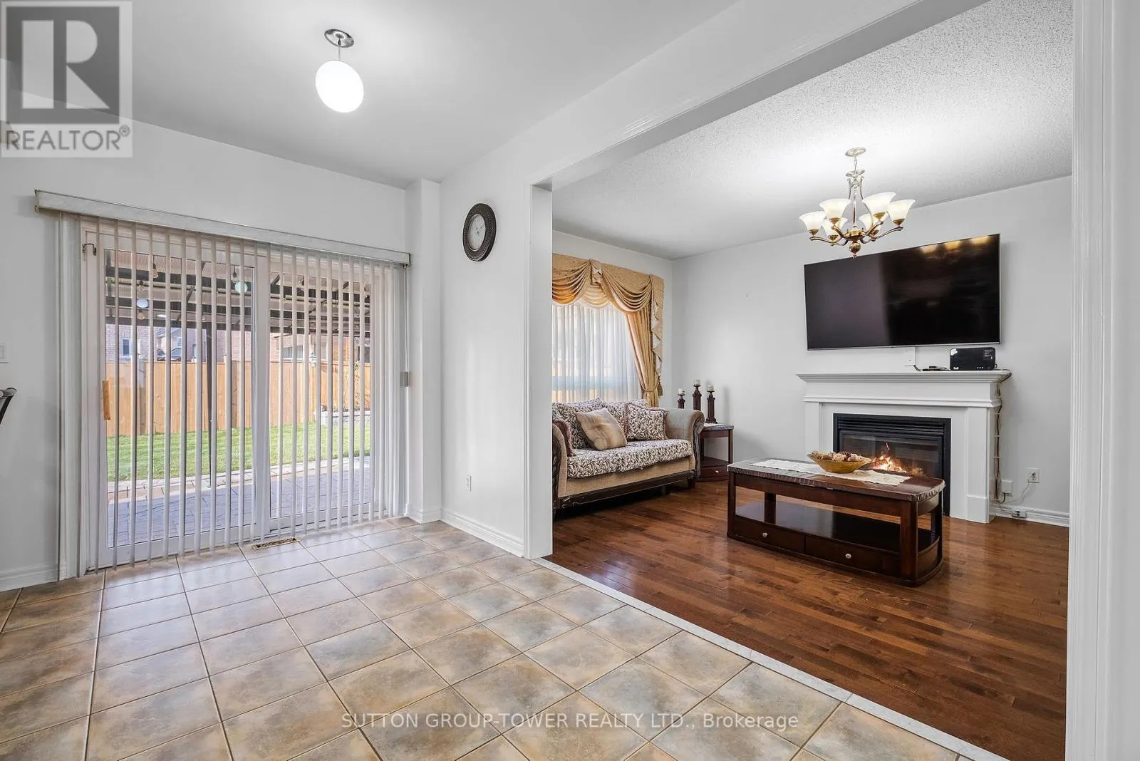 14 ROSSWELL DRIVE