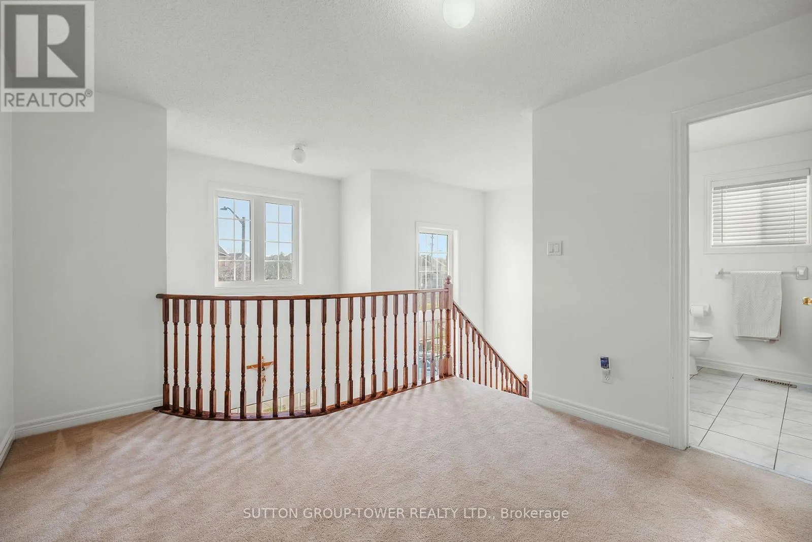 14 ROSSWELL DRIVE