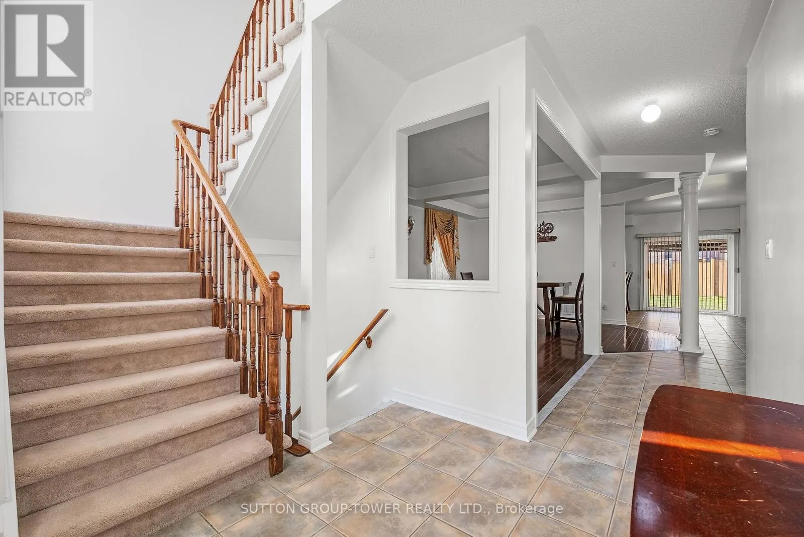 14 ROSSWELL DRIVE