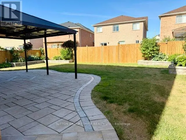 14 ROSSWELL DRIVE